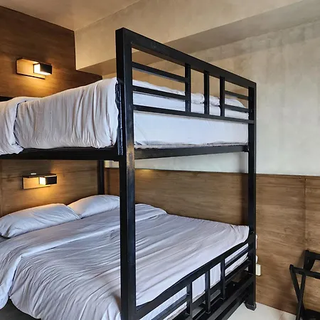 Seaview Connecting-Studios Condo In Cebu City - Comfortable For Up To 8 People